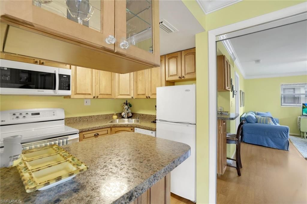 780 10th Ave S, Unit 22, Naples, FL 34102 Photo