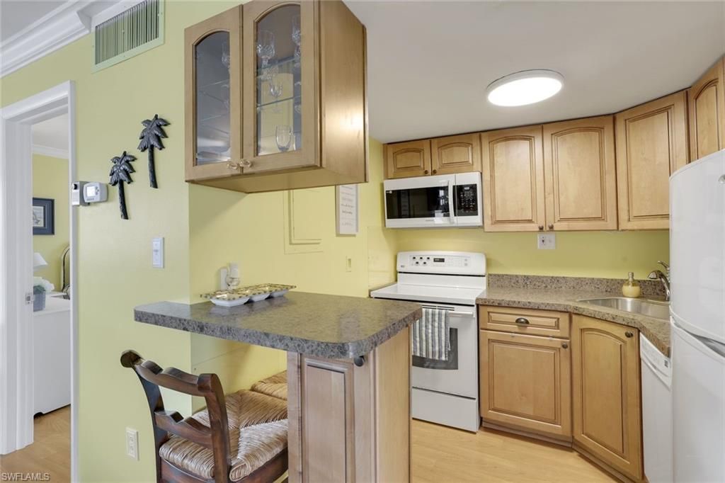 780 10th Ave S, Unit 22, Naples, FL 34102 Photo