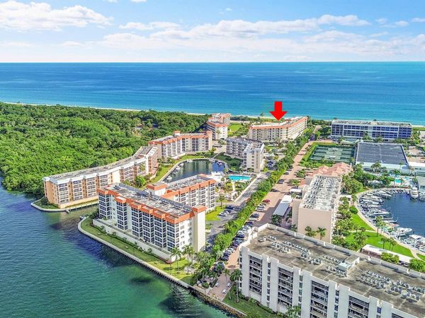 2871 N Ocean Boulevard, Unit D302, Boca Raton, FL 33431