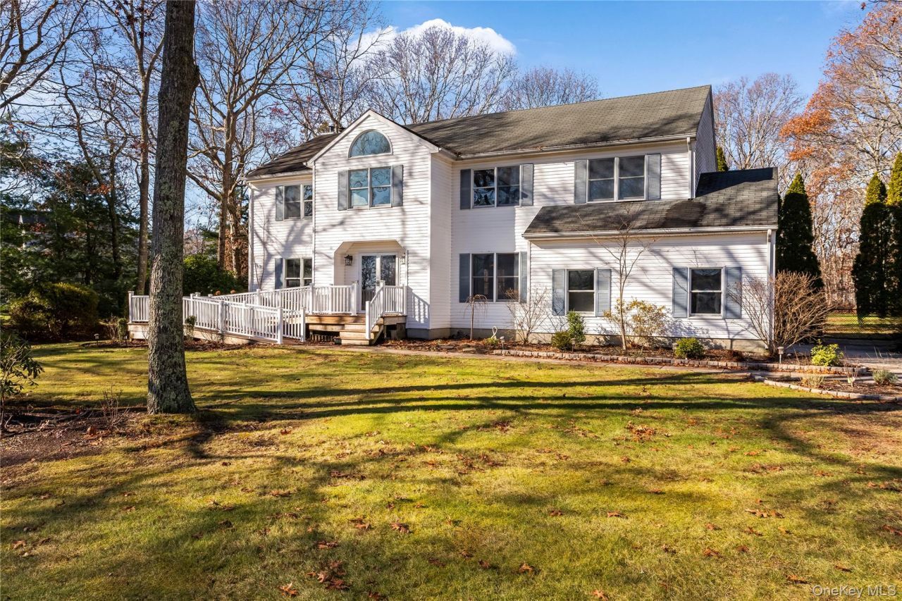 45 Drew Drive, Eastport, NY 11941 Main Photo