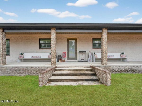 14189 GLEN FARMS Drive, Glen St. Mary, FL 32040