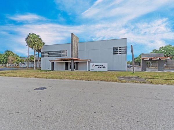 Miami Gardens, FL 33014