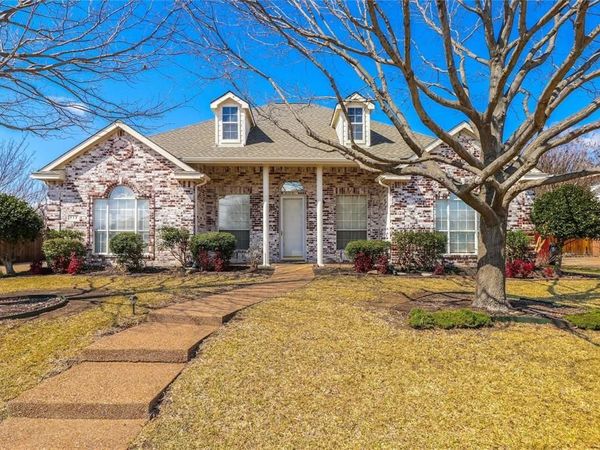 717 Summerfield Drive, Murphy, TX 75094