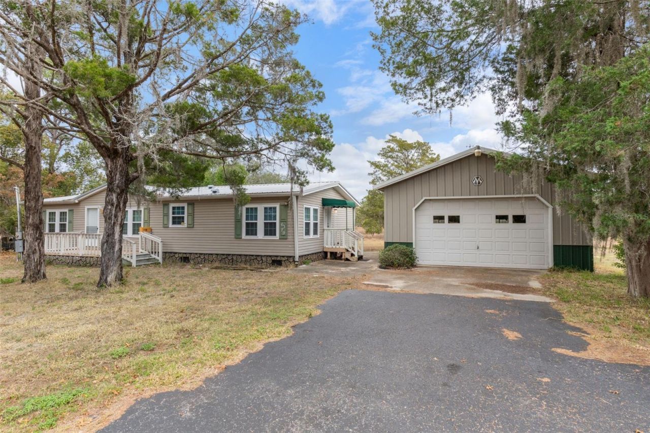 6329 & 6355 S Canna Lily Avenue, Homosassa, FL 34446 Main Photo