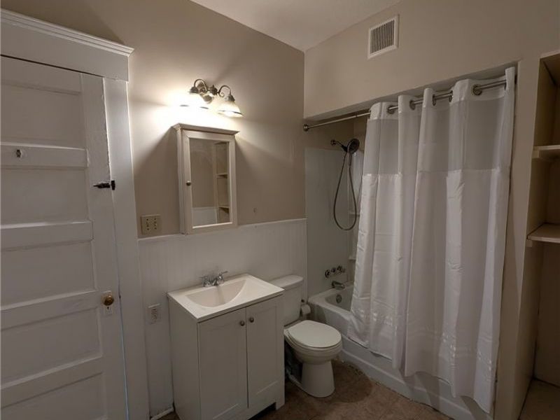 3801 Mapledale Avenue, Cleveland, OH 44109 Photo 2