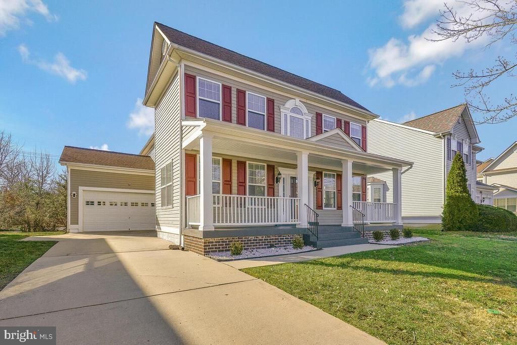 3927 Hedgemeade Court, White Plains, MD 20695 Main Photo