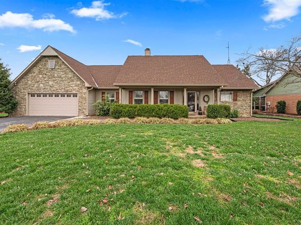 832 Rockwood Drive, Bowling Green, KY 42103