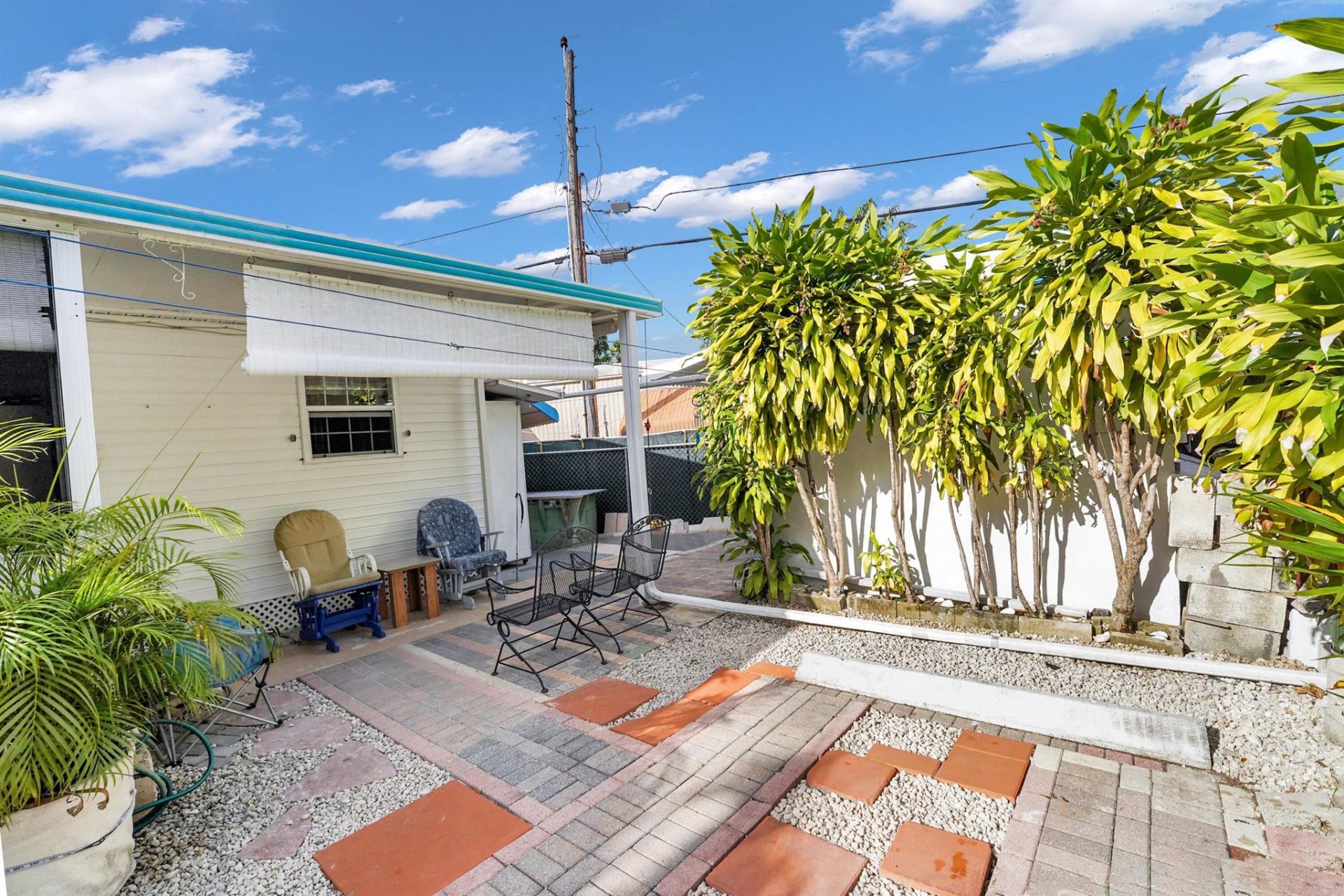 2285 NE 136th Lane, North Miami Beach, FL 33181 Photo