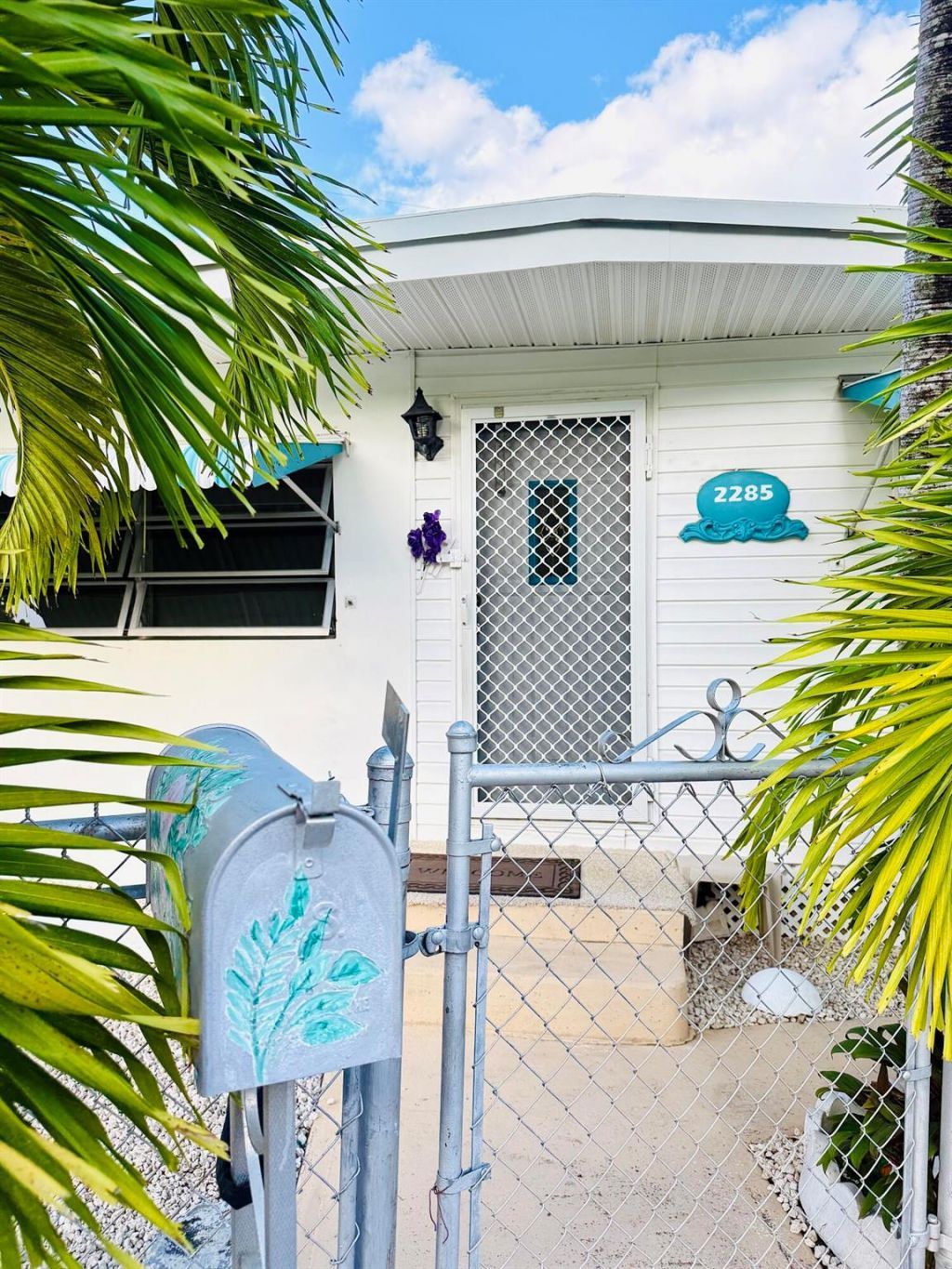 2285 NE 136th Lane, North Miami Beach, FL 33181 Photo