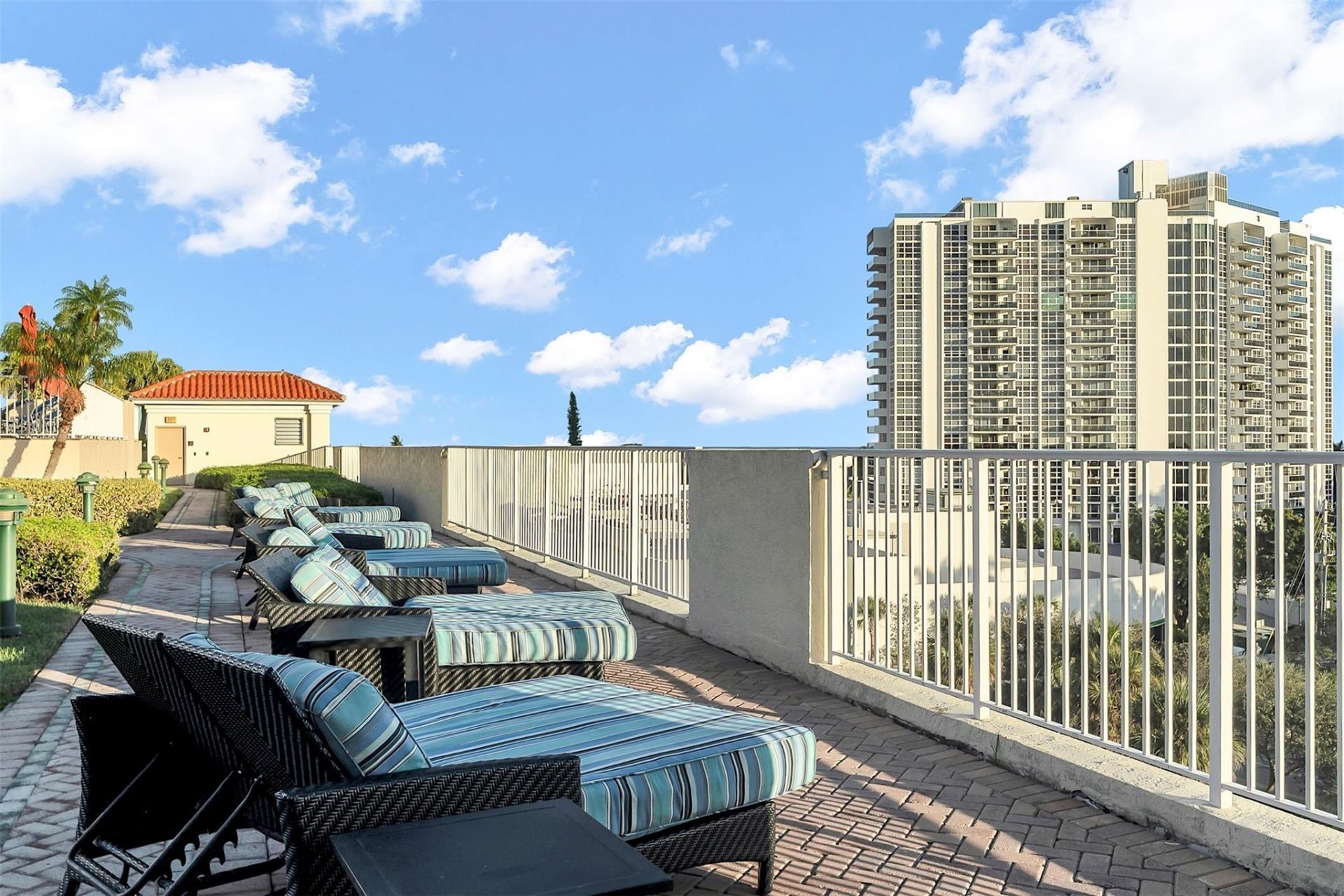 3020 NE 32nd Avenue, Unit 406, Fort Lauderdale, FL 33308 Photo