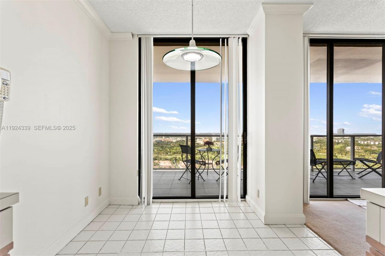 19500 Turnberry Way, Unit 26-C, Aventura, FL 33180 Photo