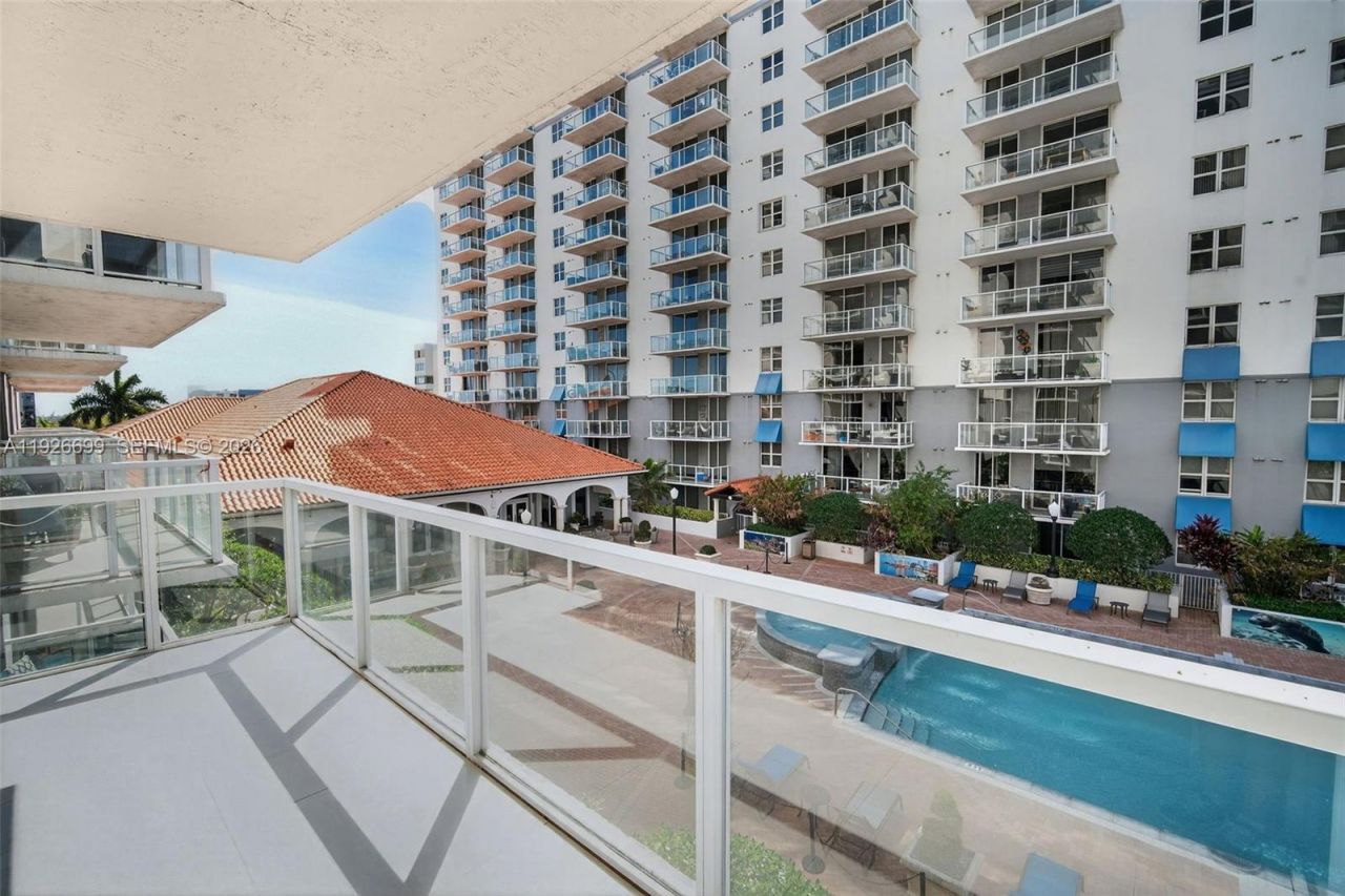 5077 NW 7th St, Unit 610, Miami, FL 33126 Photo