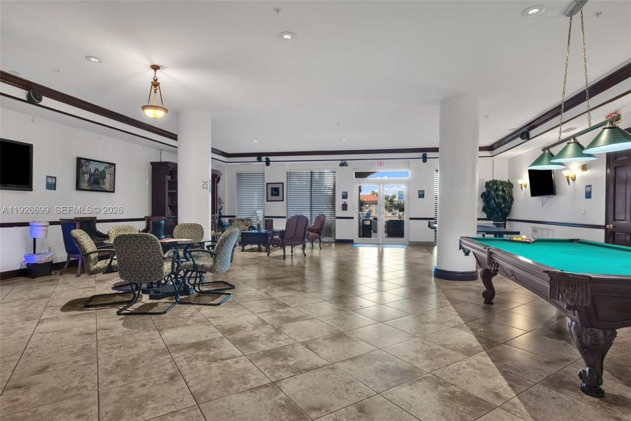 5077 NW 7th St, Unit 610, Miami, FL 33126 Photo