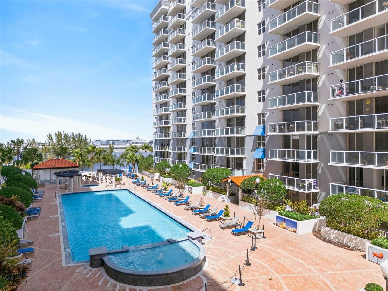 5077 NW 7th St, Unit 610, Miami, FL 33126 Photo