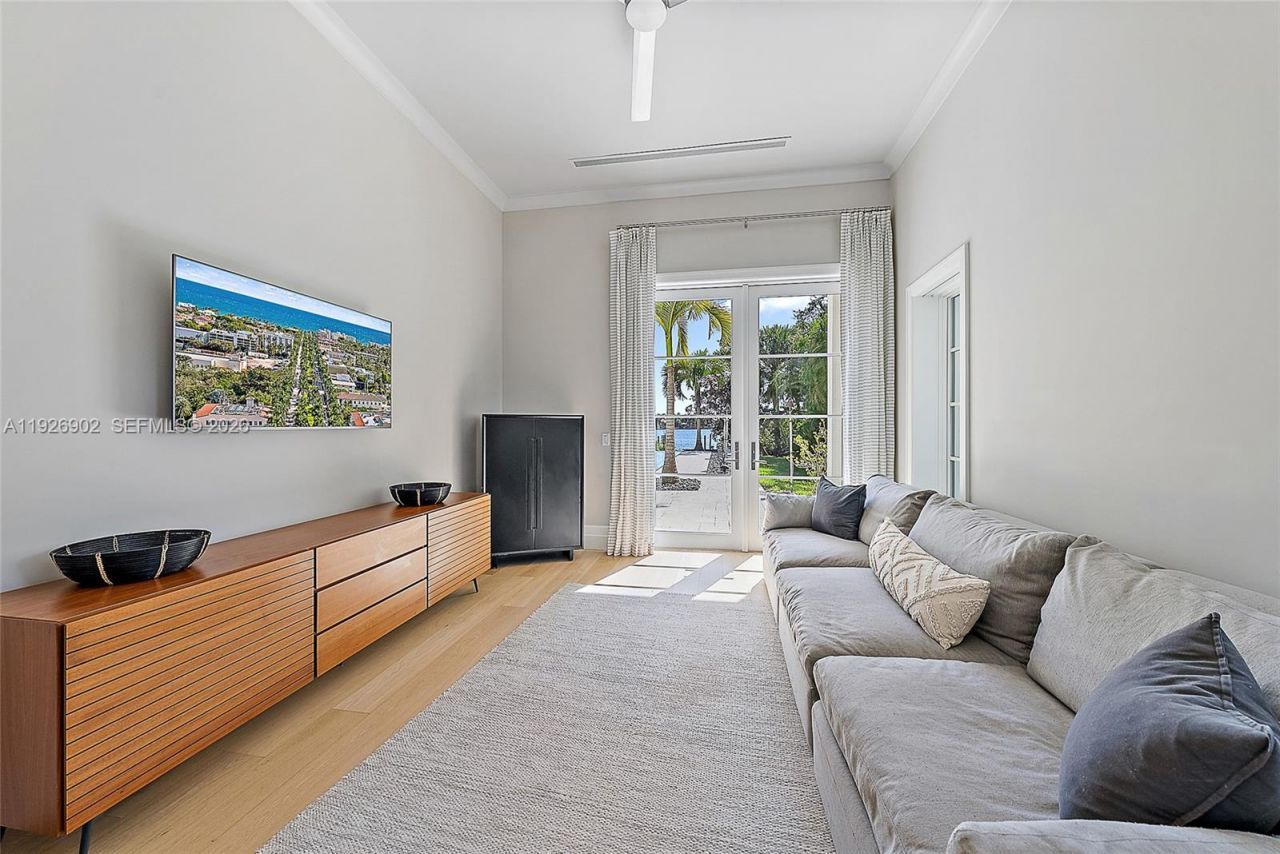 19651 Riverside Dr, Jupiter, FL 33469 Photo