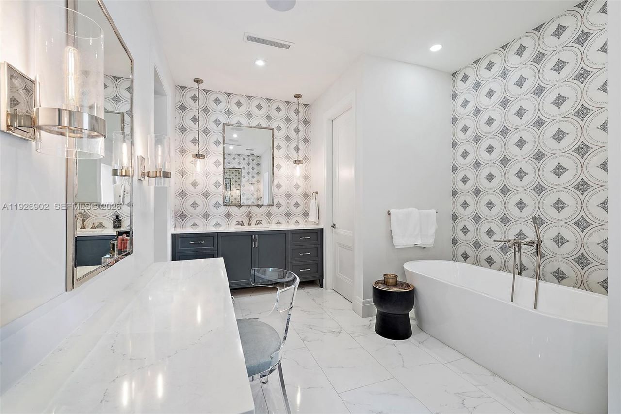 19651 Riverside Dr, Jupiter, FL 33469 Photo