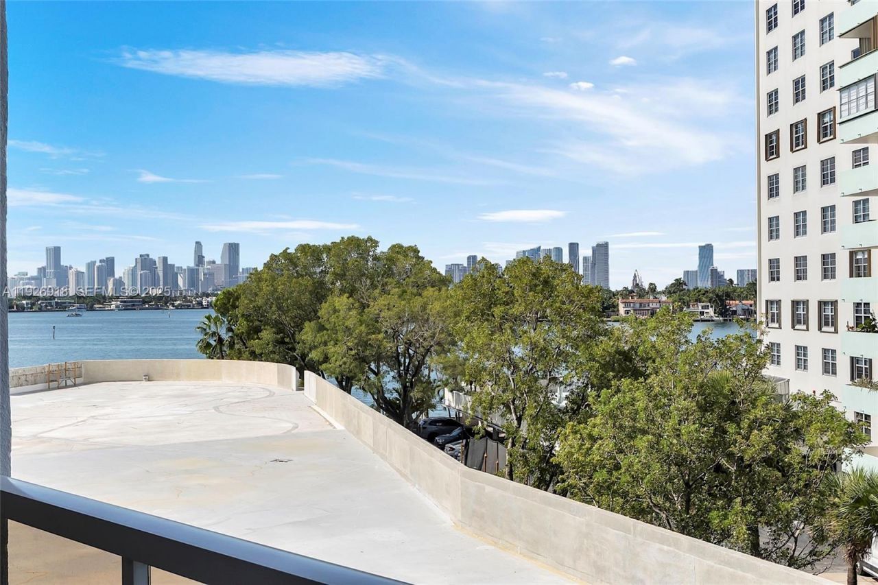 9 Island Ave, Unit 415, Miami Beach, FL 33139 Photo