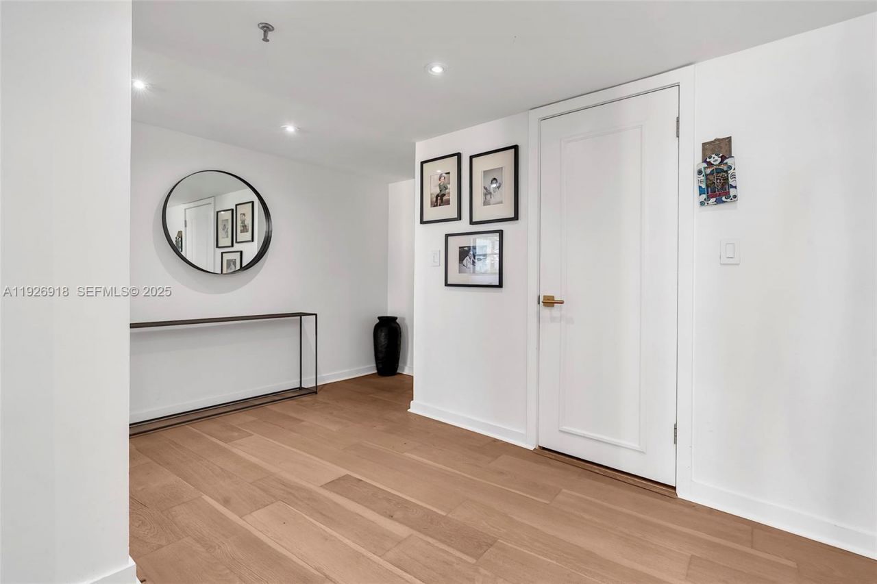 9 Island Ave, Unit 415, Miami Beach, FL 33139 Photo