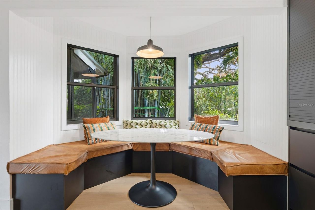 6349 Ravenwood Way, Sarasota, FL 34243 Photo