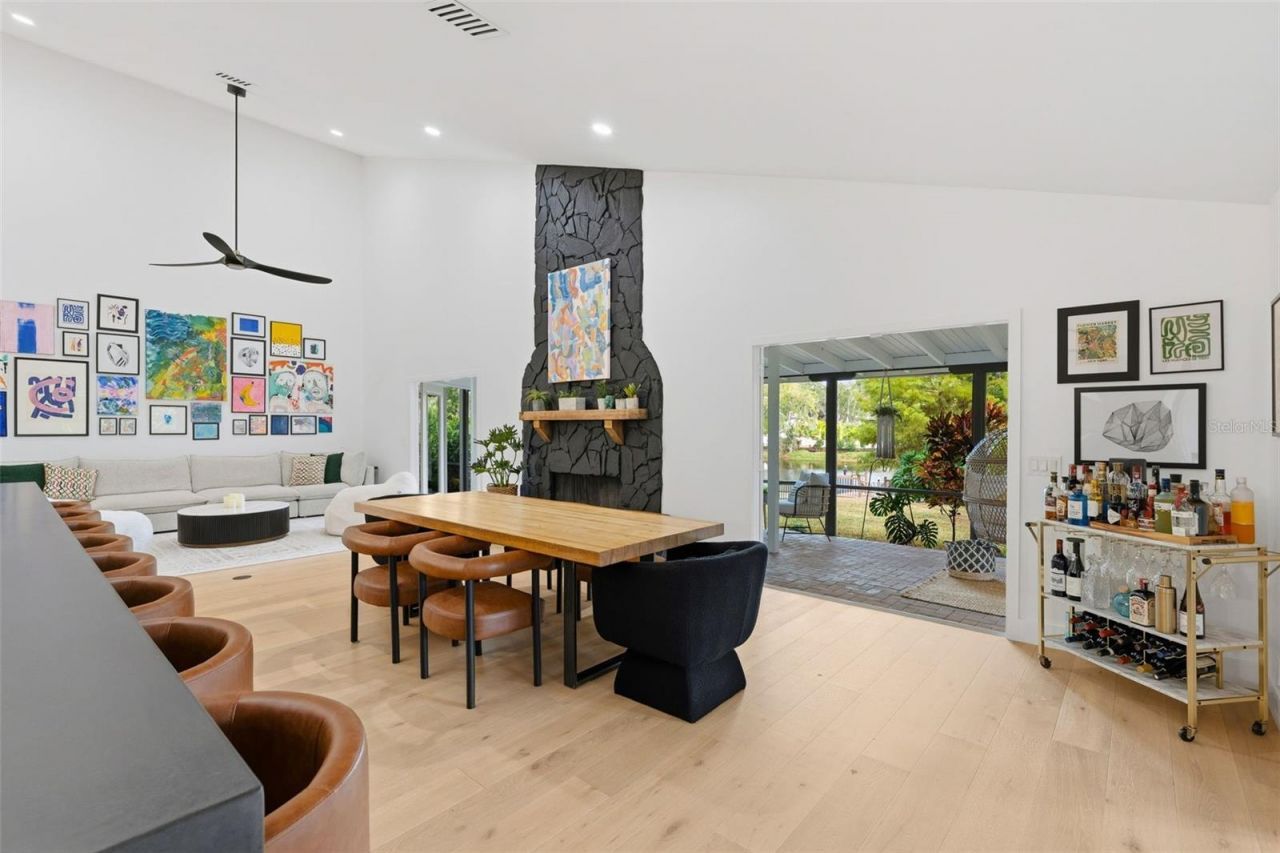 6349 Ravenwood Way, Sarasota, FL 34243 Photo