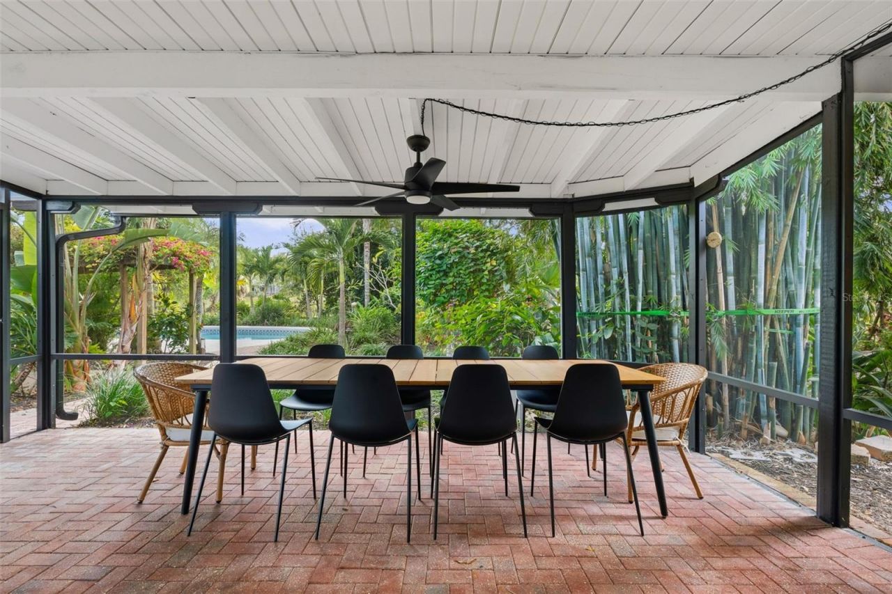 6349 Ravenwood Way, Sarasota, FL 34243 Photo