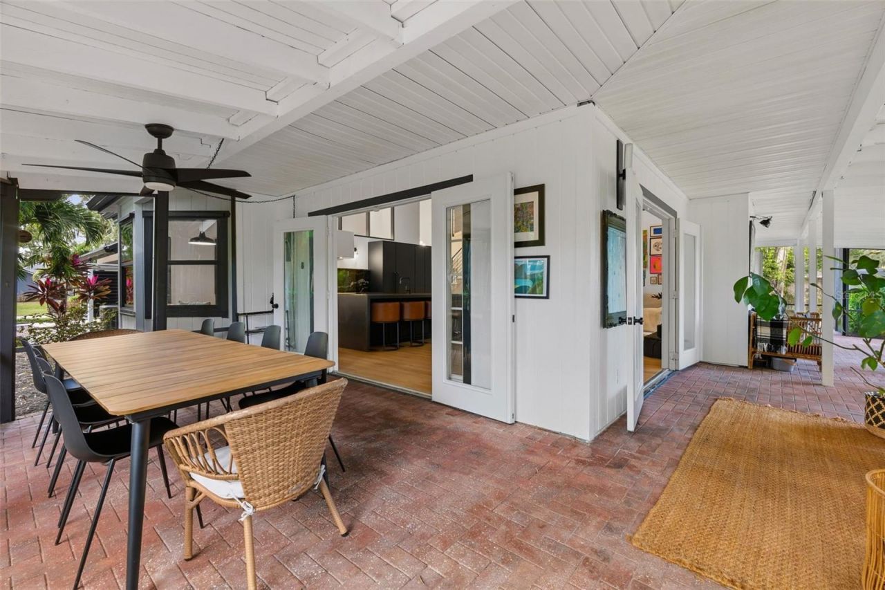 6349 Ravenwood Way, Sarasota, FL 34243 Photo