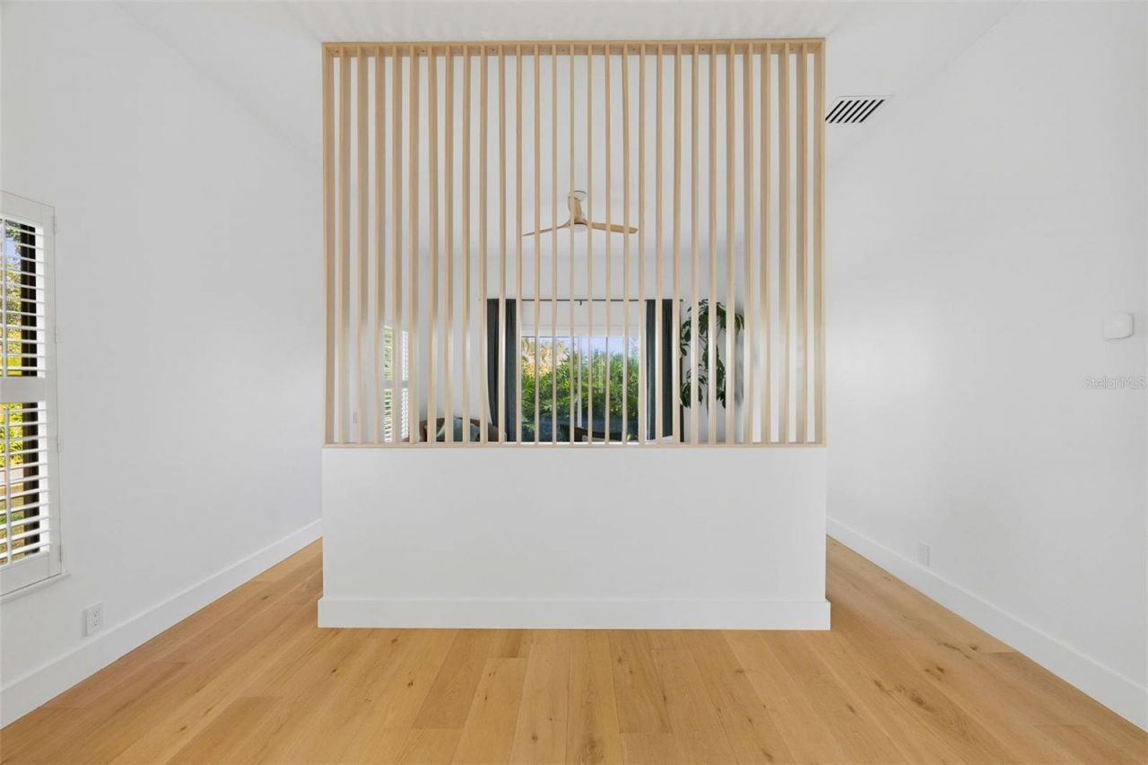 6349 Ravenwood Way, Sarasota, FL 34243 Photo