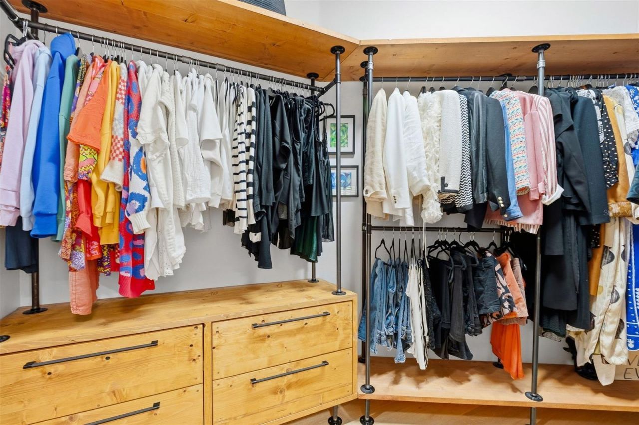 6349 Ravenwood Way, Sarasota, FL 34243 Photo