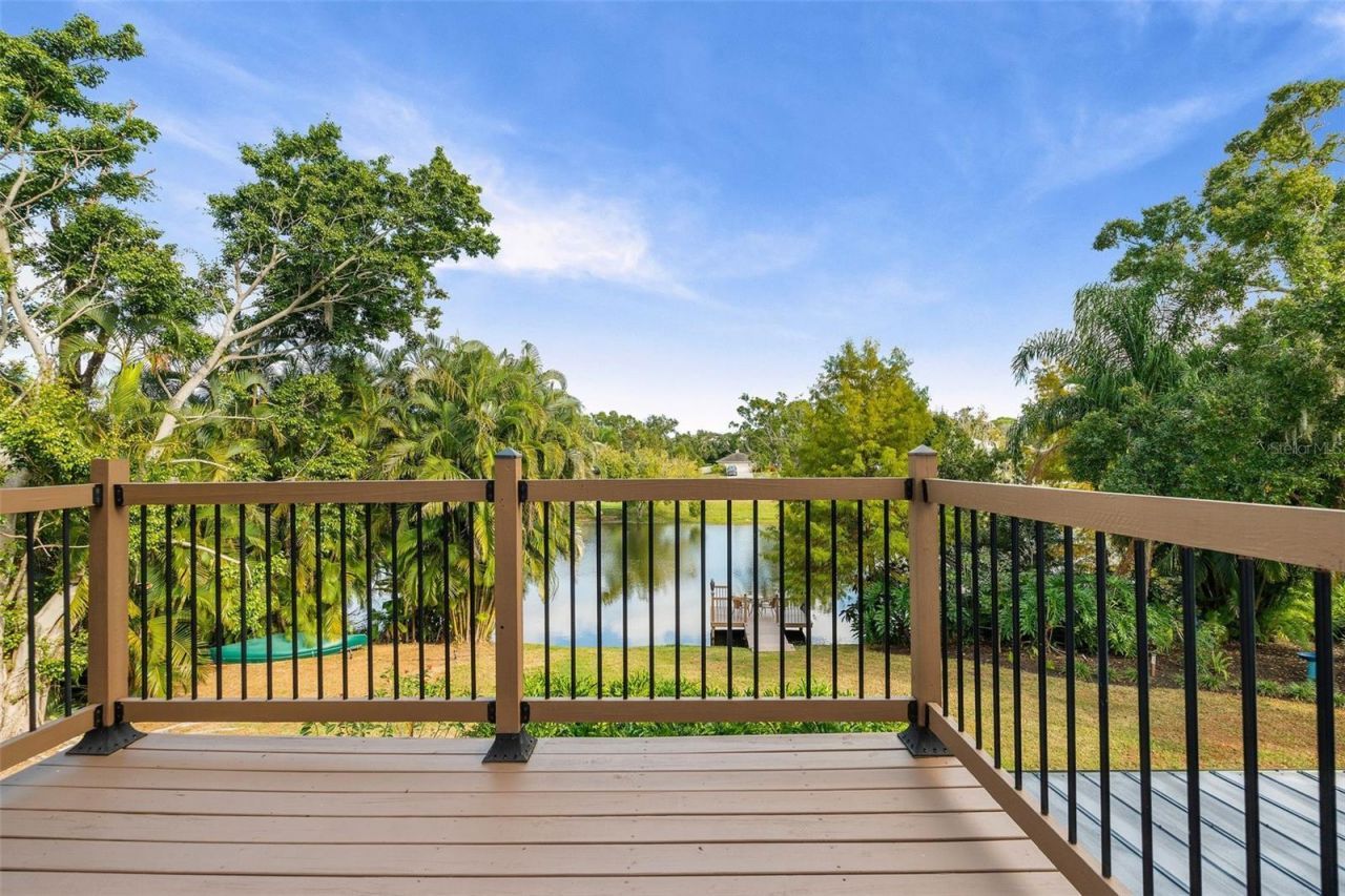 6349 Ravenwood Way, Sarasota, FL 34243 Photo