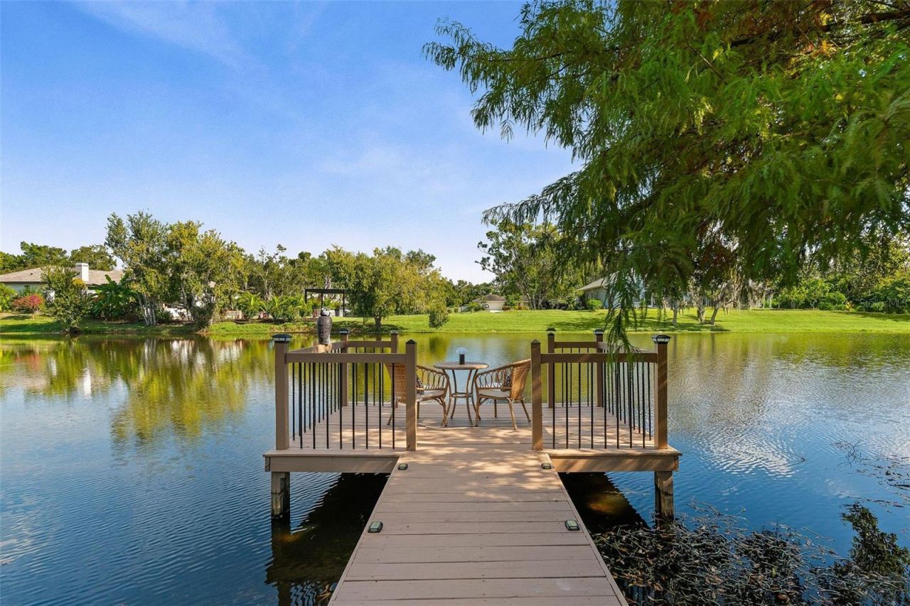 6349 Ravenwood Way, Sarasota, FL 34243 Photo