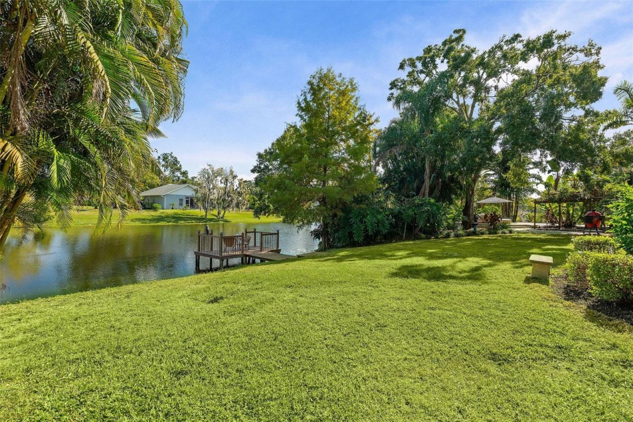 6349 Ravenwood Way, Sarasota, FL 34243 Photo