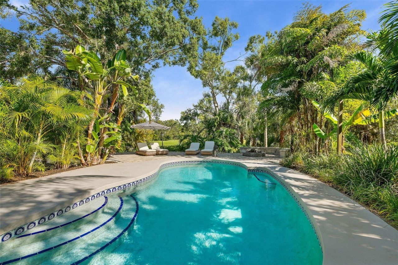 6349 Ravenwood Way, Sarasota, FL 34243 Photo