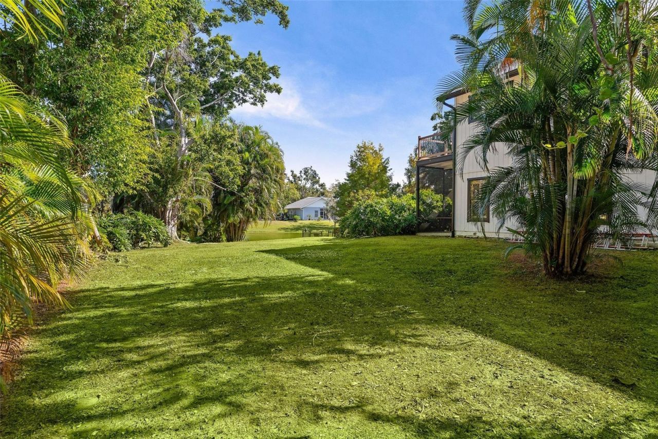 6349 Ravenwood Way, Sarasota, FL 34243 Photo