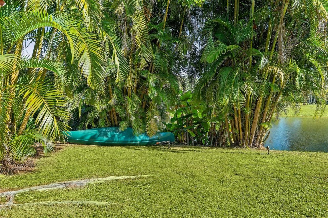 6349 Ravenwood Way, Sarasota, FL 34243 Photo