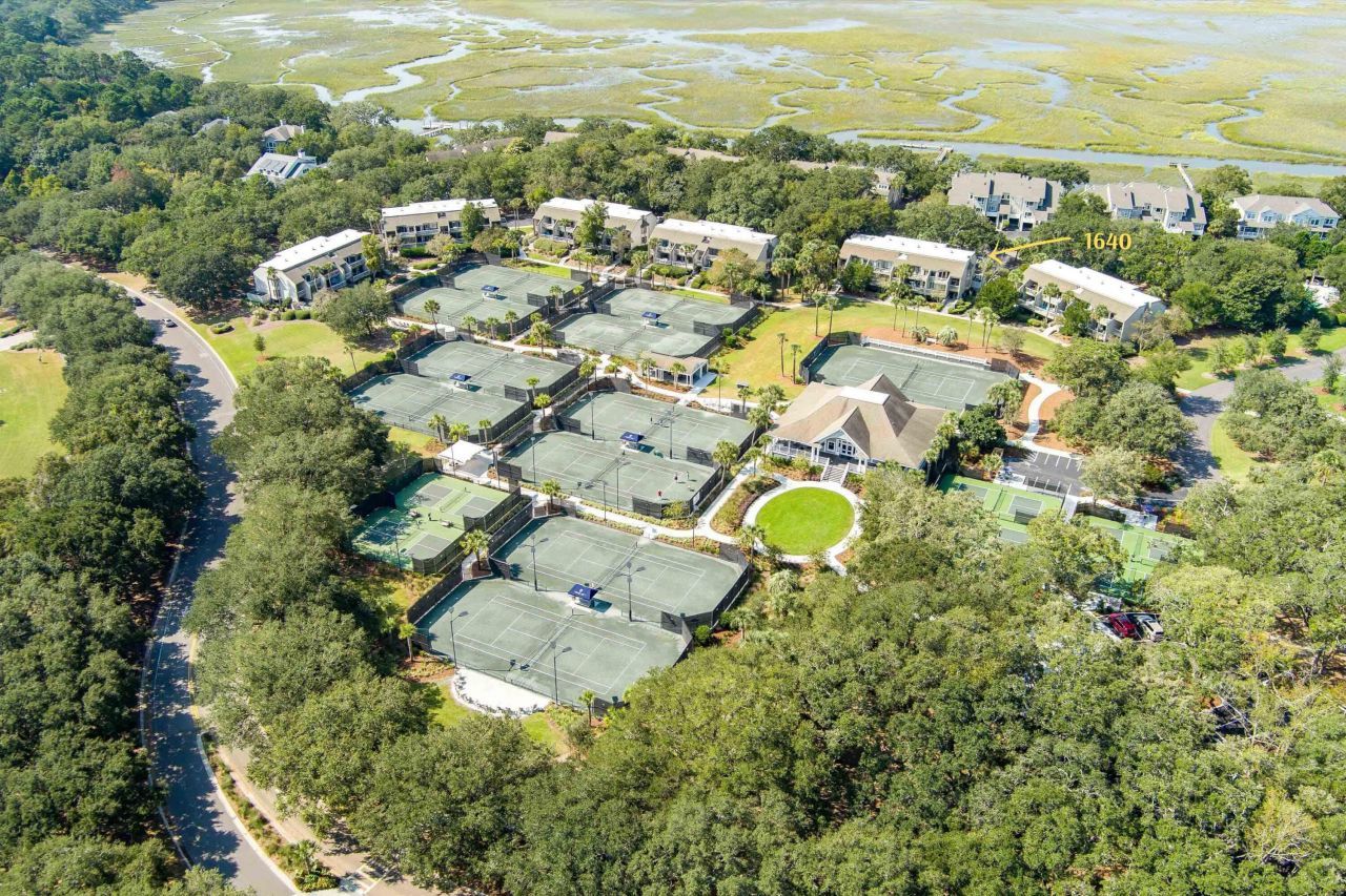 1640 Live Oak Park Photo 39