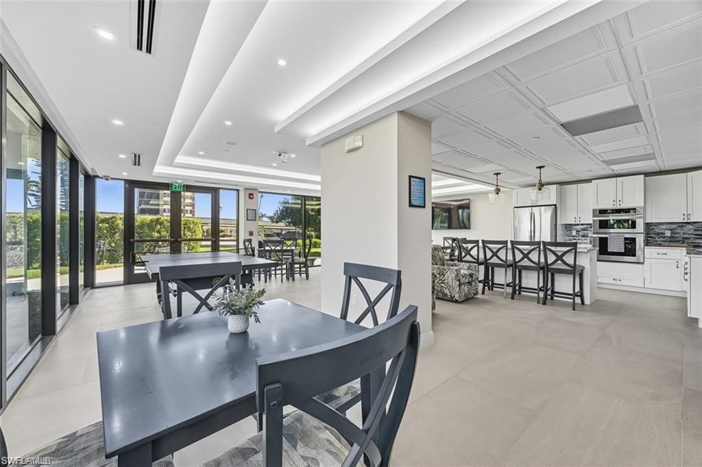11 Bluebill Ave, Unit 1006, Naples, FL 34108 Photo