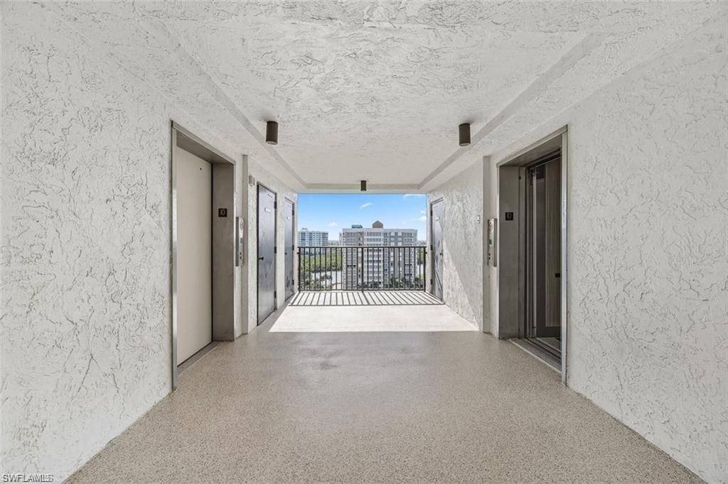 11 Bluebill Ave, Unit 1006, Naples, FL 34108 Photo