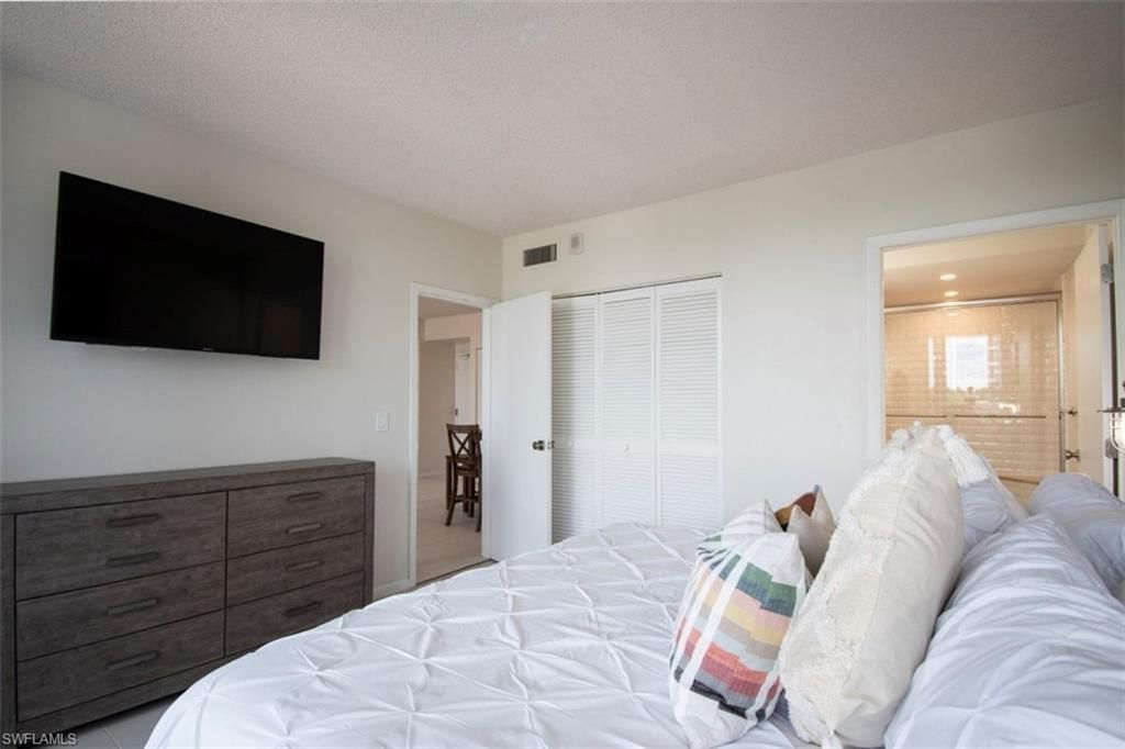 140 Seaview Ct, Unit 304S, Marco Island, FL 34145 Photo