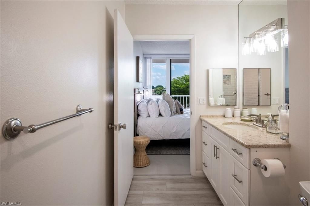 140 Seaview Ct, Unit 304S, Marco Island, FL 34145 Photo