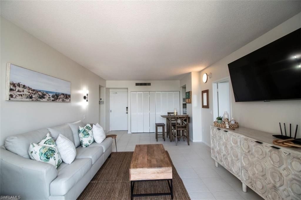 140 Seaview Ct, Unit 304S, Marco Island, FL 34145 Photo