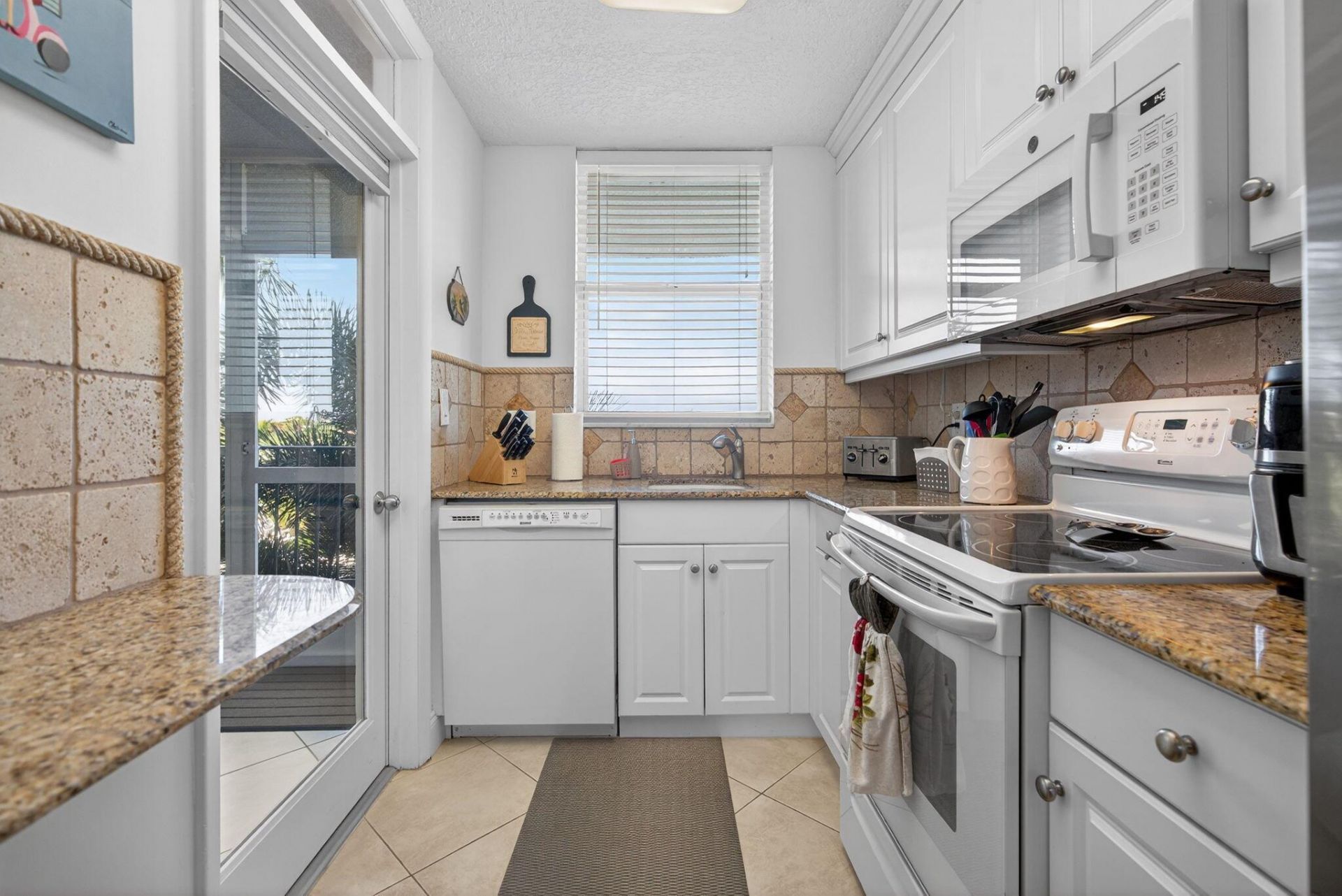 109 Paradise Harbour Boulevard, Unit 409, North Palm Beach, FL 33408 Photo