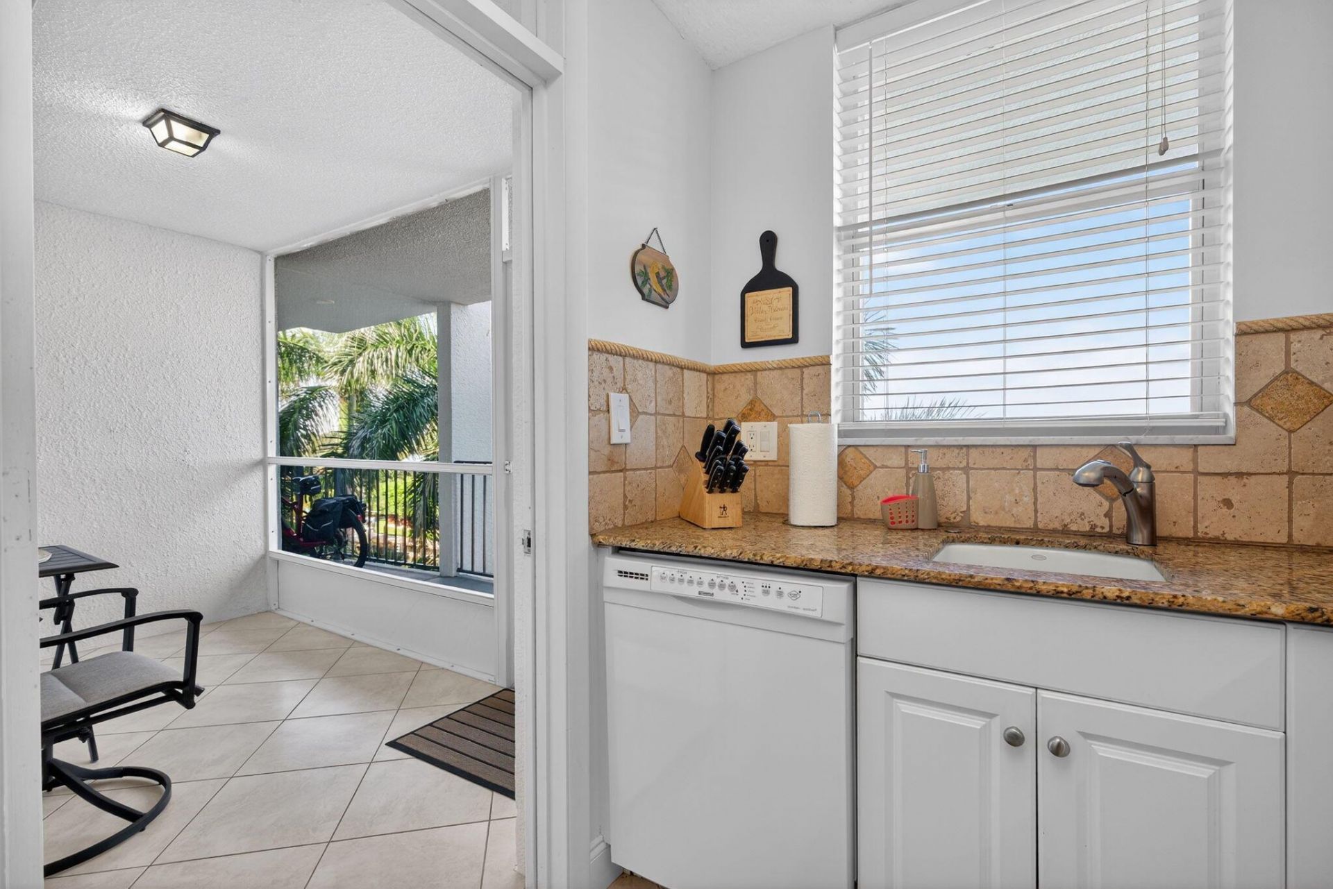 109 Paradise Harbour Boulevard, Unit 409, North Palm Beach, FL 33408 Photo