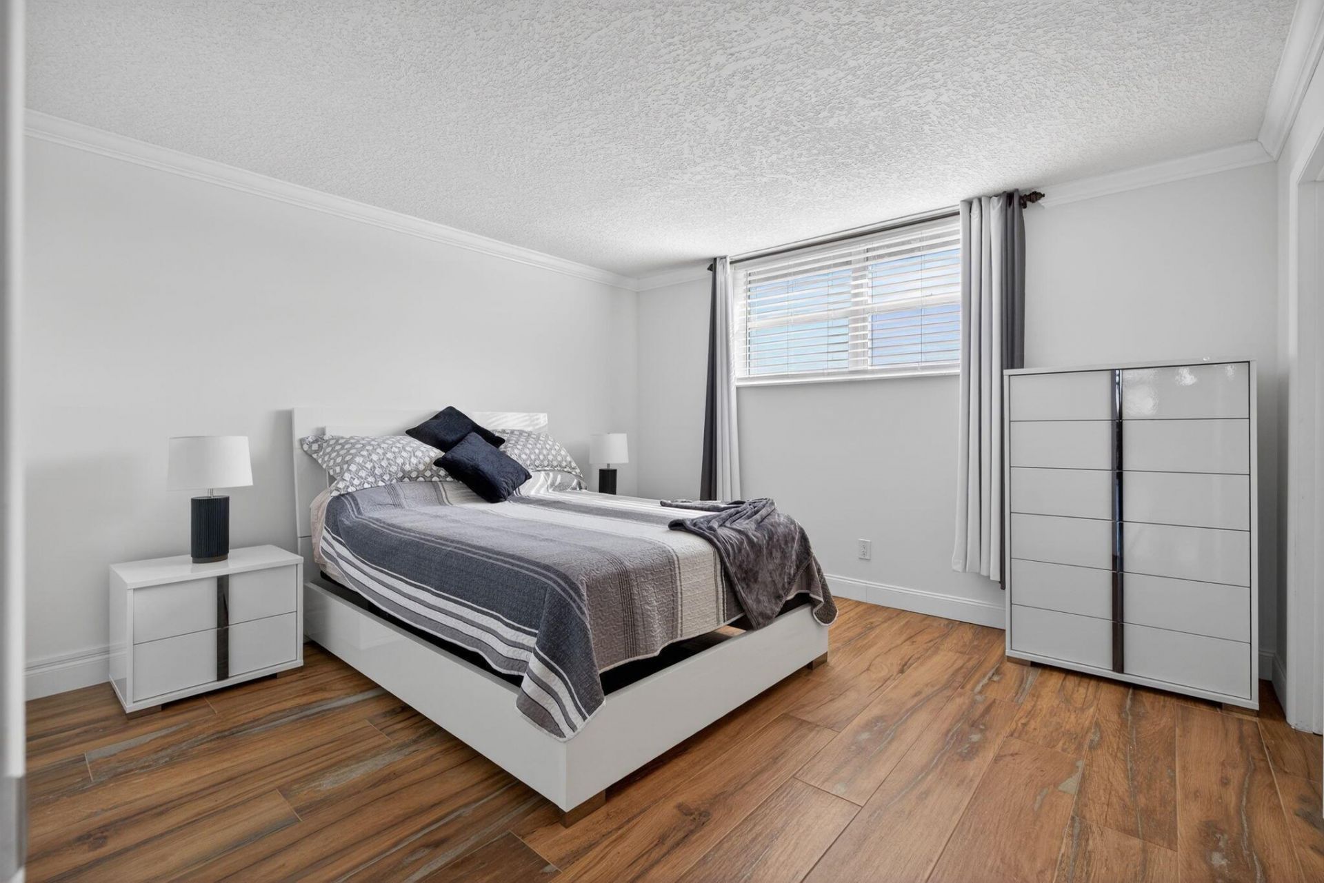 109 Paradise Harbour Boulevard, Unit 409, North Palm Beach, FL 33408 Photo