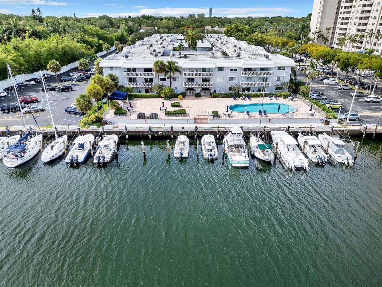 100 Edgewater Dr, Unit 240, Coral Gables, FL 33133 Photo