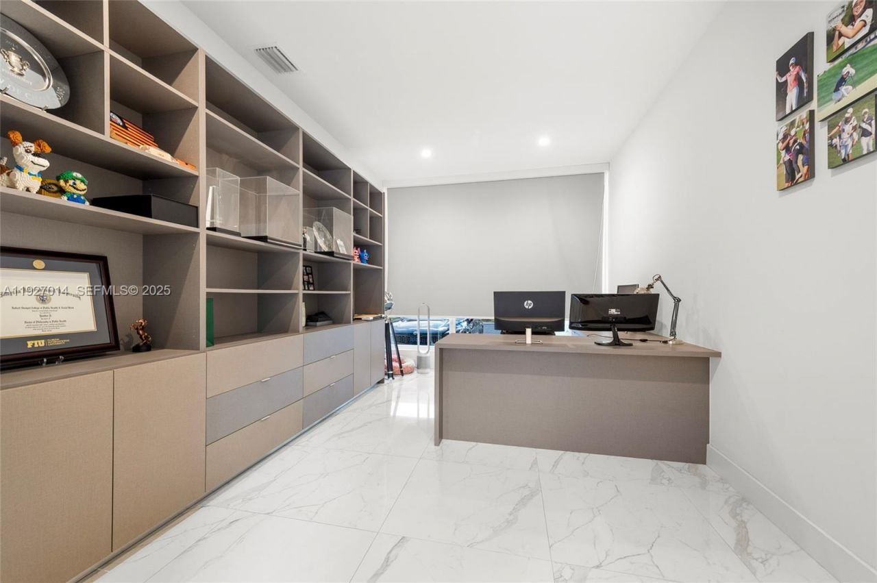 7455 NW 103rd Pl, Doral, FL 33178 Photo