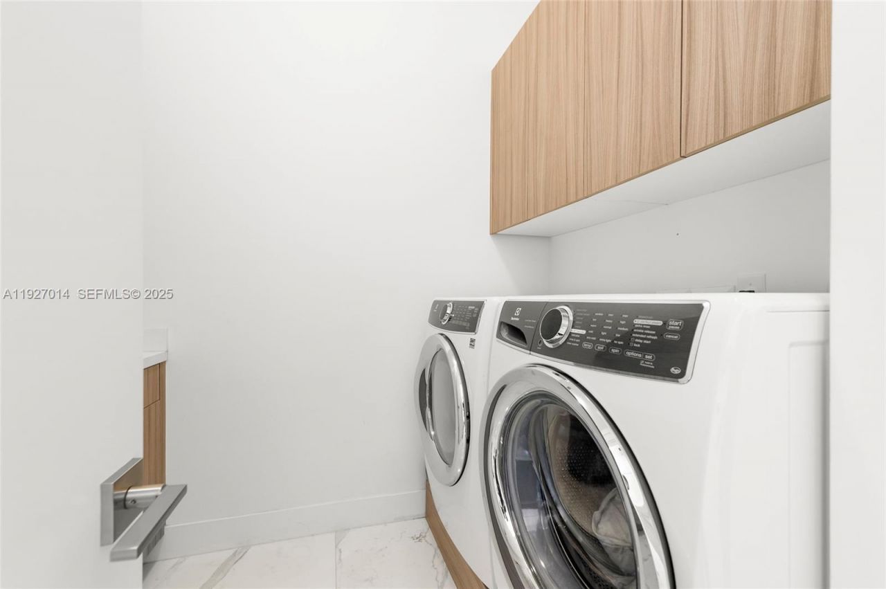 7455 NW 103rd Pl, Doral, FL 33178 Photo