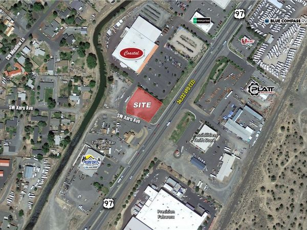 3231 S Highway 97, Redmond, OR 97756