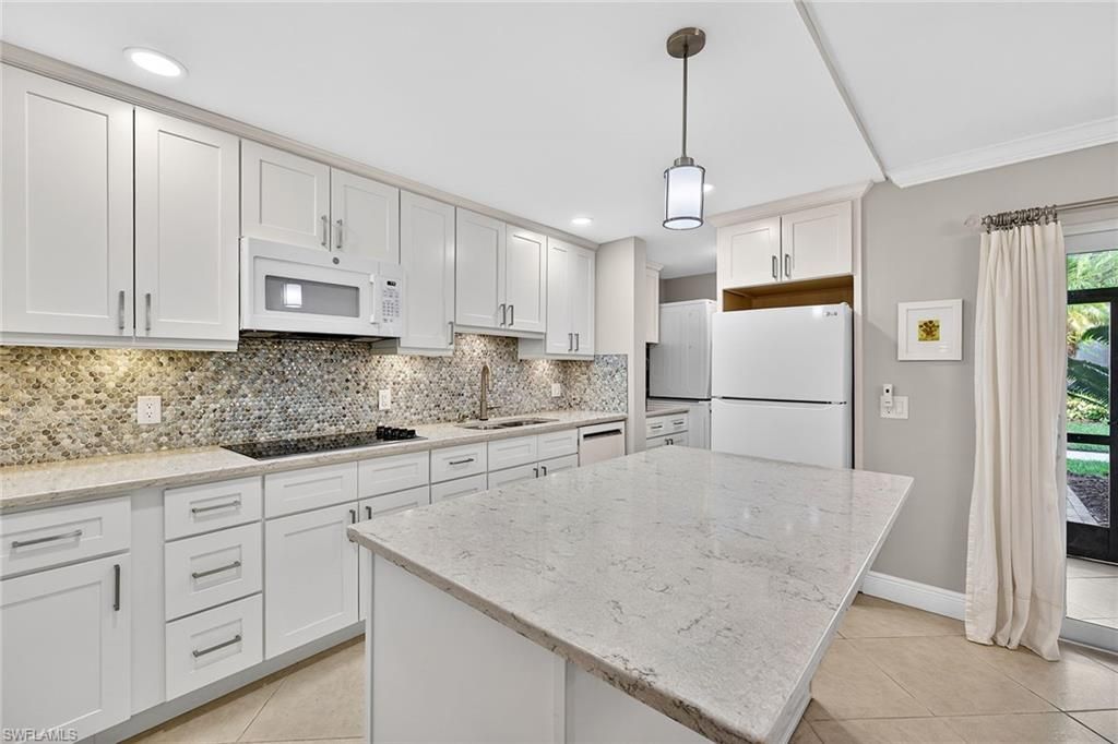 788 Park Shore Dr, Unit C10, Naples, FL 34103 Photo