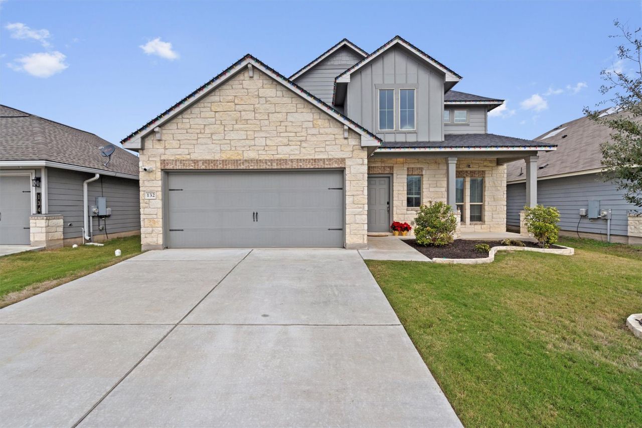 132 Nathaniel Dr, Taylor, TX 76574 Main Photo