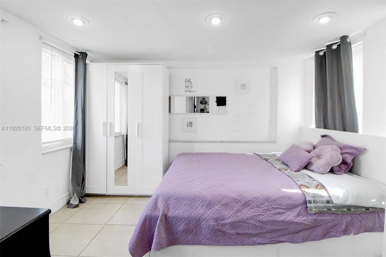 6810 Farragut St, Hollywood, FL 33024 Photo